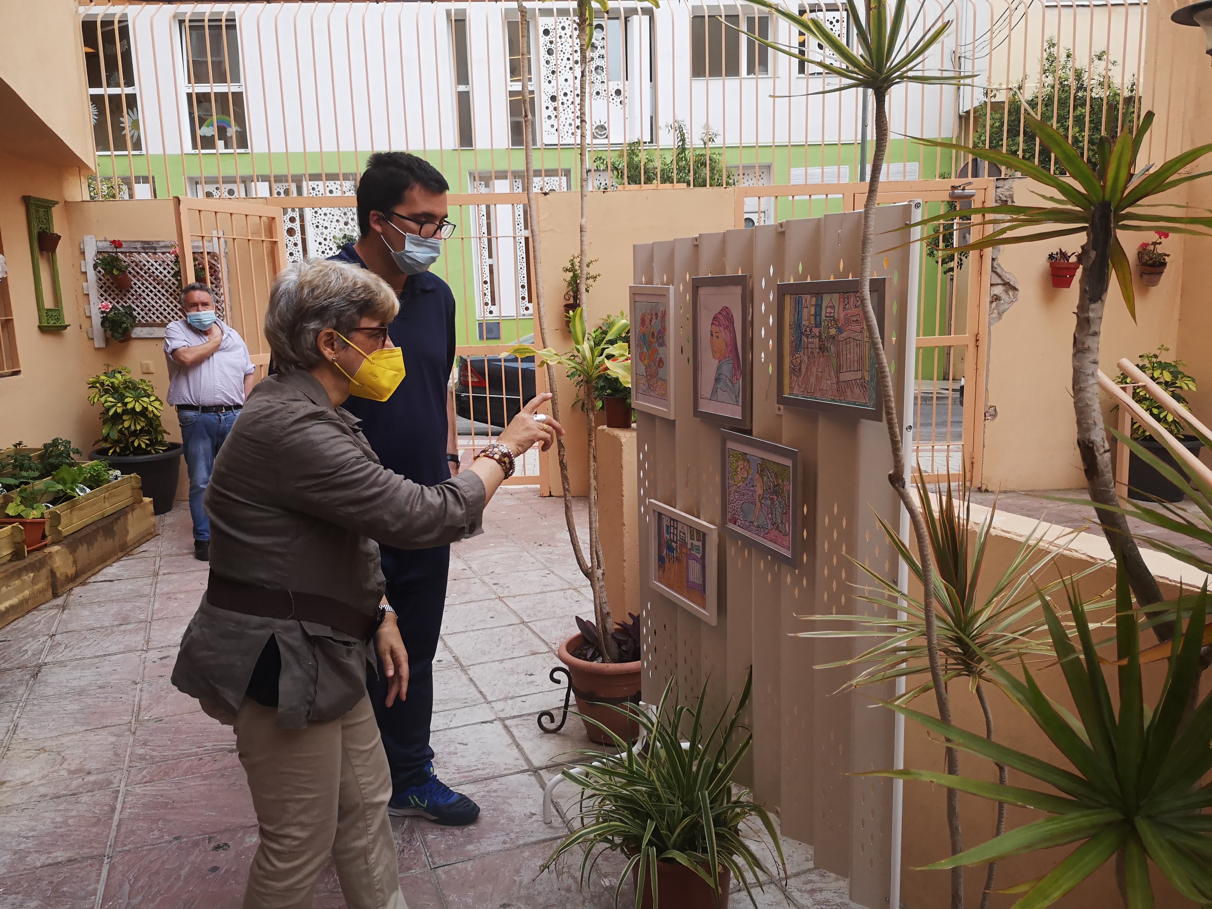 “Nuestros artistas” de Fundación AFIM Málaga exponen sus famosos cuadros 